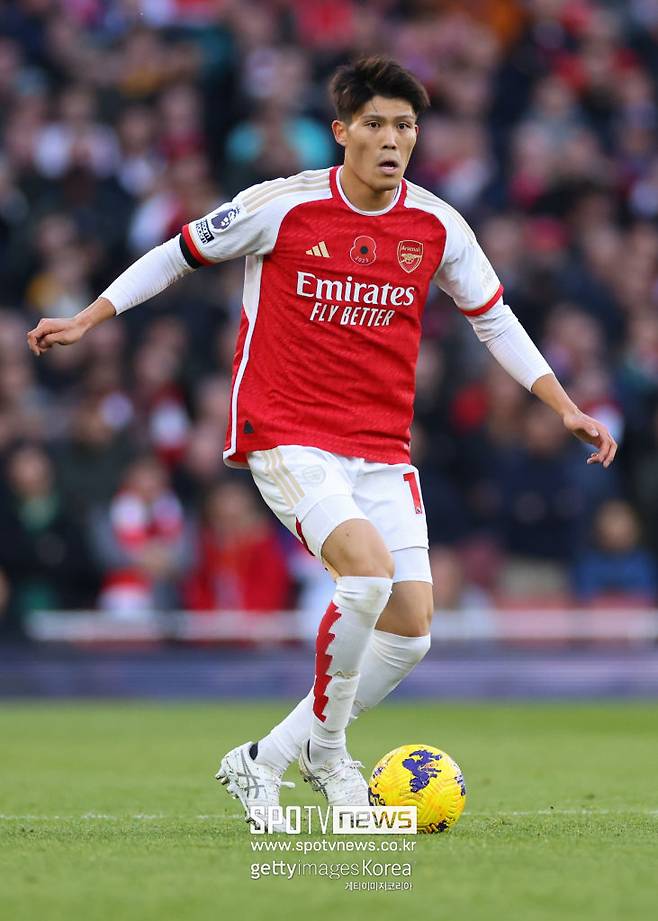 ▲ 일본 국가대표 수비수 도미야스 다케히로가 "아스널에서 그렇게 힘든 일을 겪게 될 줄은 몰랐다"며 솔직한 심경을 고백했다.