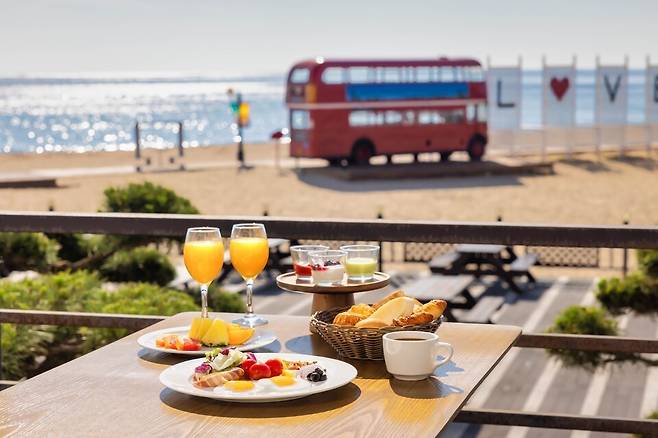 켄싱턴리조트 설악비치 조식 뷔페. [사진=켄싱턴호텔앤리조트]