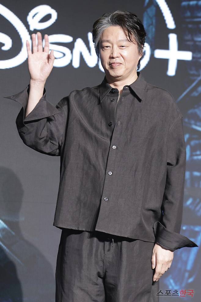 디즈니+ 오리지널 시리즈 '골드랜드' 제작발표회에 참석한 김희원. 2026.4.27 ⓒ이혜영 기자 lhy@hankooki.com