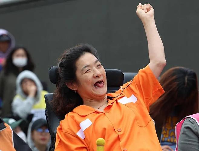 2026년 4월20일 서울 광화문 해치마당에서 탈시설장애인당 조상지씨가 서울시의원 예비후보 출마 기자회견을 하고 있다. 한겨레 최현수 기자 emd@hani.co.kr