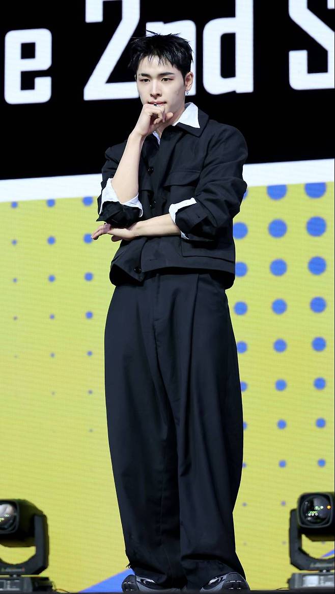 [포토]넥스지 하루, 남성미도 한스푼