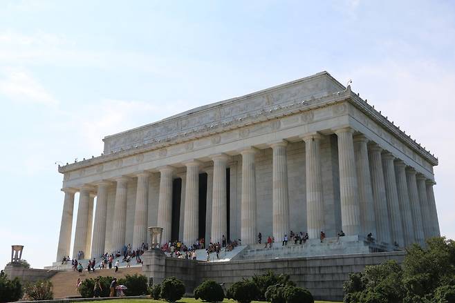 최근 한국발 에어프레미아 직항편이 생긴 워싱턴DC 링컨기념관