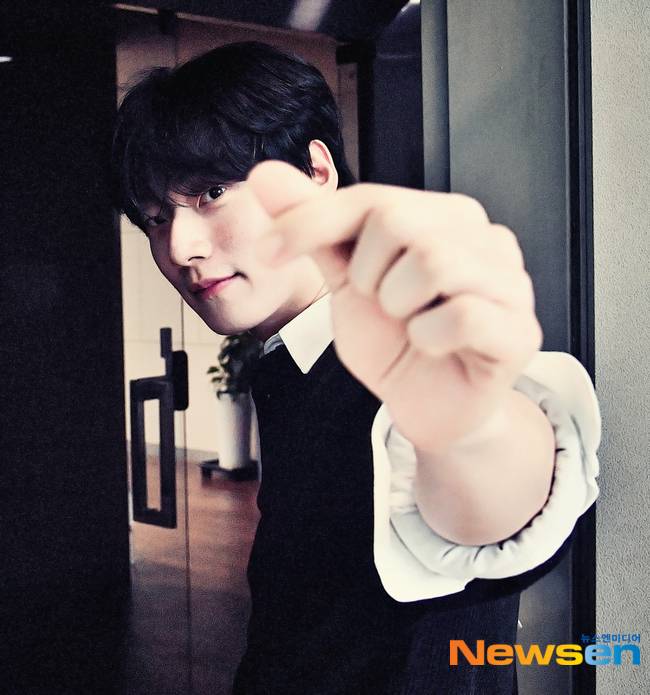 윤재찬