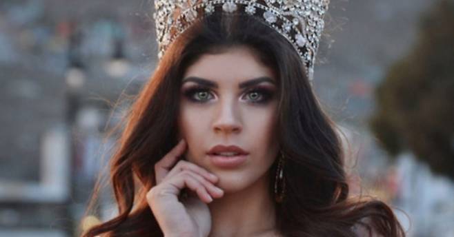 전직 미인대회 우승자 카롤리나 플로레스 고메스. 멕시코시티 부촌 폴랑코의 한 주택에서 총격을 받고 숨진 뒤, 시어머니가 살해 혐의로 추적을 받고 있다. SNS 캡처