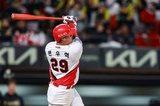 ▲ 올해 큰 기대를 모았으나 정작 부상 때문에 여전히 시즌 개막을 하지 못하고 있는 변우혁 ⓒKIA타이거즈