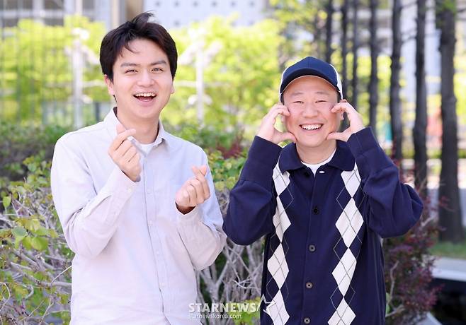 SBS플러스 예능 '상남자의 여행법' 황인목 PD(왼쪽), 김진호 PD 인터뷰 /사진=김휘선 기자 hwijpg@