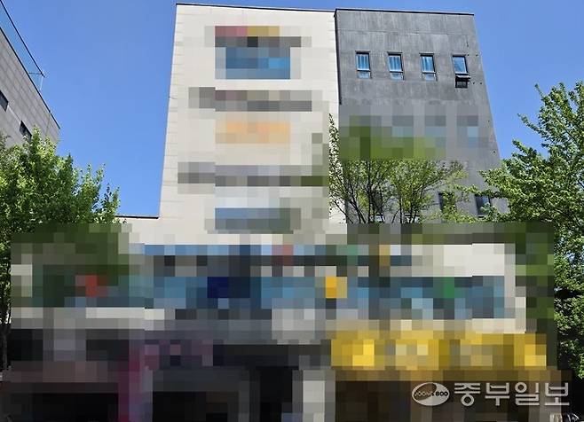 엘리베이터 멈춤사고가 발생한 건물. 박홍기 기자