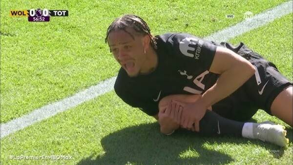 시몬스의 부상 장면(사진=유튜브 화면 갈무리)