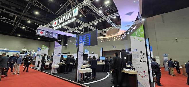 20~23일 말레이시아 쿠알라룸푸르에서 열린 'DSA 2026' 방산전시회에서 일본 기업들이 공동 전시관을 꾸려 출품했다. (이데일리DB)