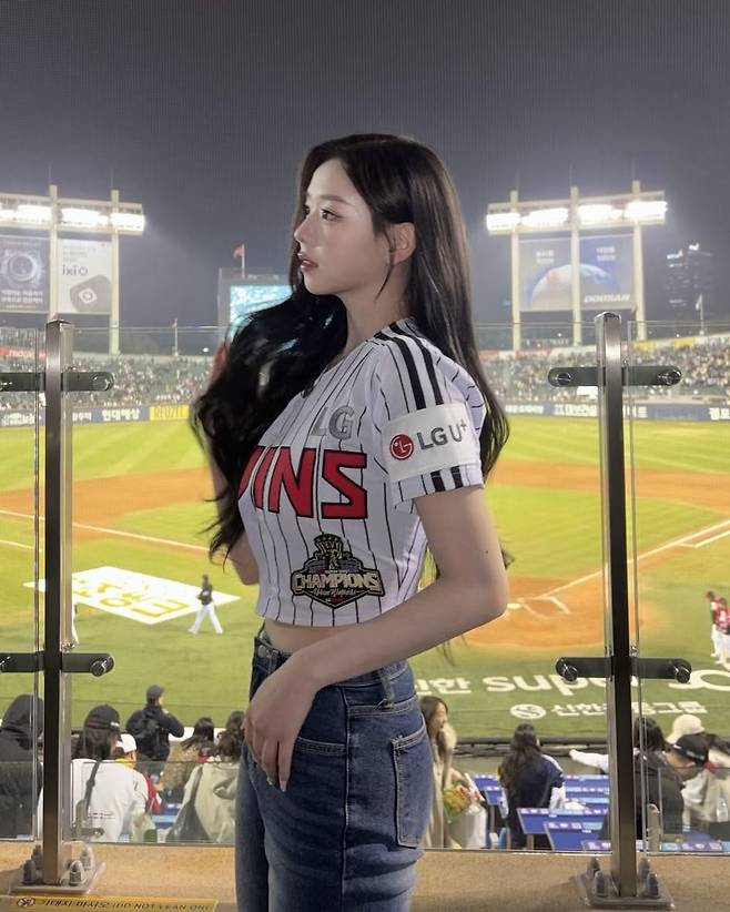 인스타그램 @triplescosmos