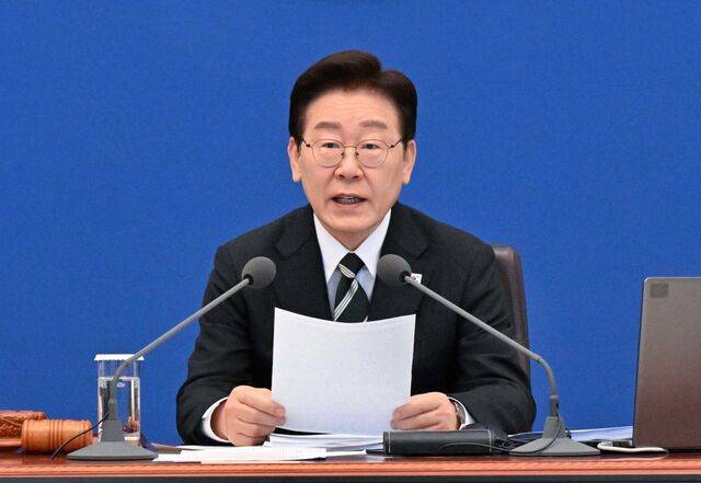 이재명 대통령이 28일 오전 청와대에서 열린 제18회 국무회의 겸 제6차 비상경제점검회의에서 발언하고 있다. 김지훈 기자