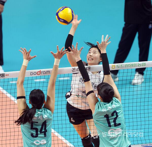 한국도로공사 전새얀.(사진=김경수 기자/ 발리볼코리아닷컴 DB자료)