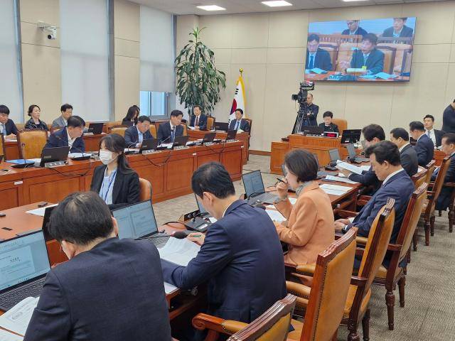 29일 국회 본관에서 재정경제기획위원회 주관 '전략수출금융지원에 관한 법률안' 공청회가 열렸다.[사진=오주석 기자]