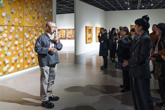 성남큐브미술관 동시대미감전 개막식 모습.ⓒ성남문화재단 제공
