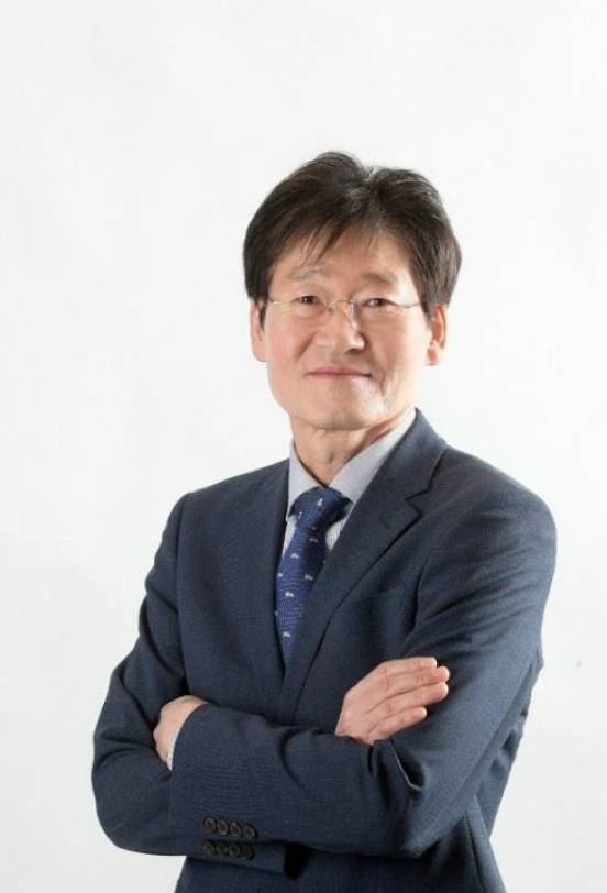 변재운 전 국민일보 사장이 제32대 대한하키협회장으로 선출됐다. 국민일보 제공