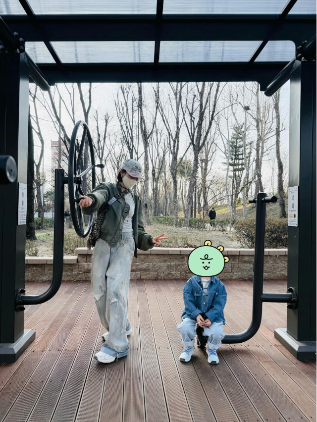 손예진이 아들과 함께한 일상을 공개했다. 사진=손예진 SNS