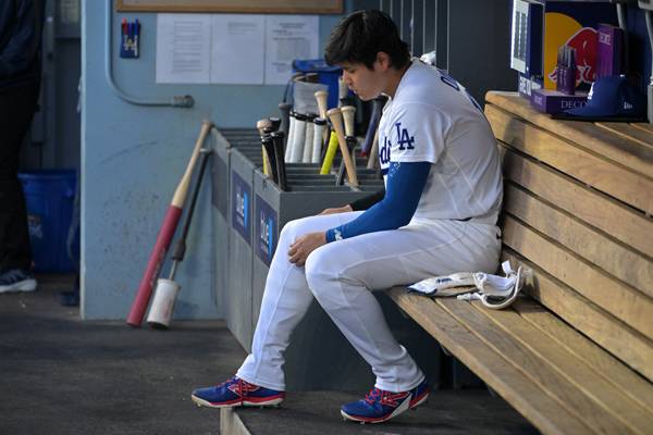 로버츠 감독은 오타니의 부담을 줄일 필요가 있다고 말했다. 사진= Jayne Kamin-Oncea-Imagn Images= 연합뉴스 제공