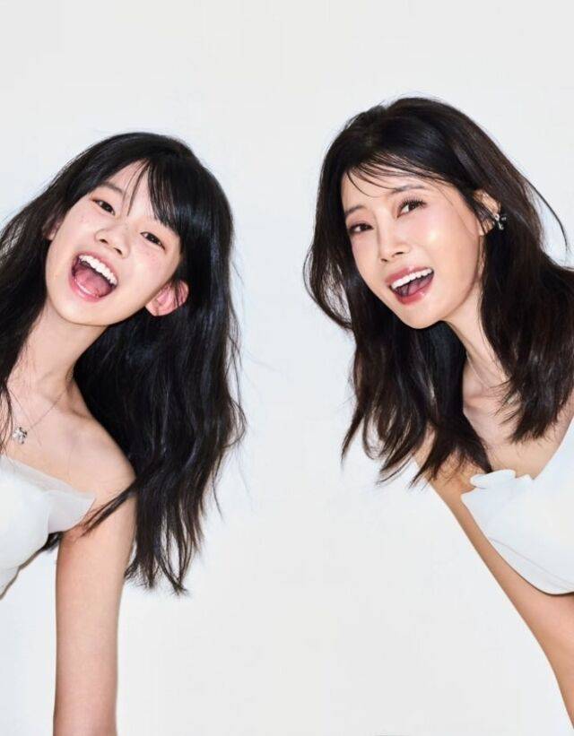 배우 유선과 딸의 동반 화보 / 유선 소셜미디어