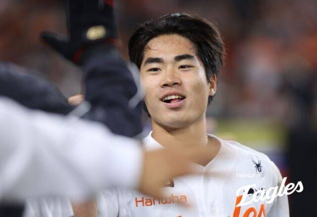 주루 센스가 돋보인 오재원, 선발 기회를 잡았다./한화 이글스