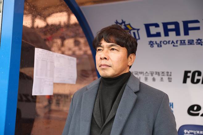 올 시즌 K리그2선 개막 9경기 만에 임관식 충남아산 감독(사진), 김병수 대구 감독, 박동혁 전남 감독이 지휘봉을 내려놨다. 종전보다 승격의 문이&nbsp;넓어진 게&nbsp;각&nbsp;구단들의 사령탑 교체를 가속한 것으로 보인다. 사진제공│한국프로축구연맹