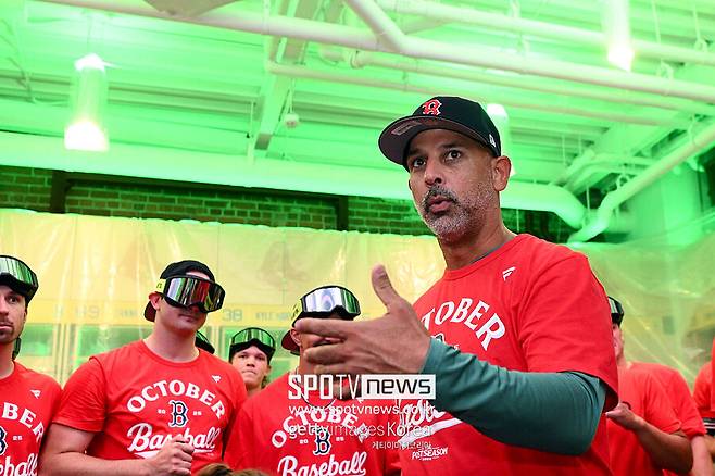 ▲ 알렉스 코라 전 보스턴 레드삭스 감독.