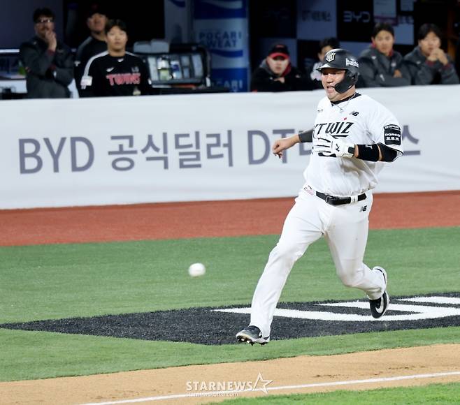 [카메라톡스]'누가봐도 홈은 무리였지!'  박동원에 여유있게 태그당하는 장성우