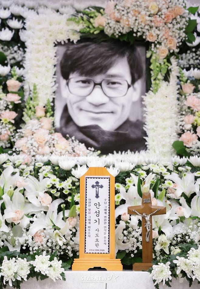 혈액암 투병 끝에 74세를 일기로 별세한 '국민 배우' 故 안성기 /사진공동취재단 2026.01.05 /사진=이동훈 photoguy@