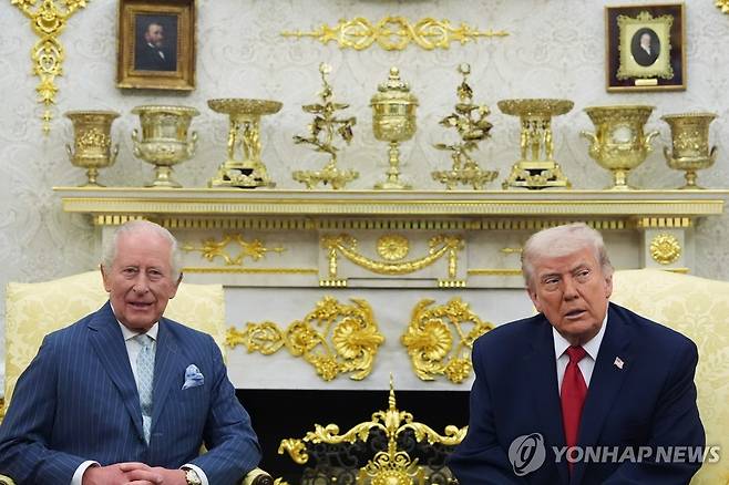찰스 3세 국왕과 트럼프 대통령 [AP=연합뉴스 자료사진. 재판매 및 DB 금지]