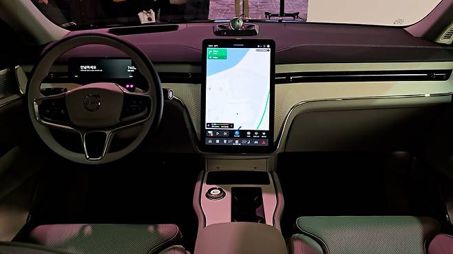 볼보 EX90 내부 모습. / 사진=박성수 기자