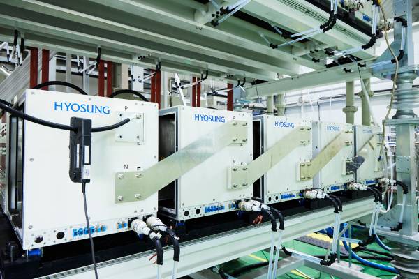 효성중공업이 미국 최대 송·배전 전시회에 참가해 AI 데이터센터 전력망 구축에 필요한 기술력을 선보인다. 사진은 효성중공업이 세계 최초로 개발한 22.9kV SST./사진=효성중공업 제공