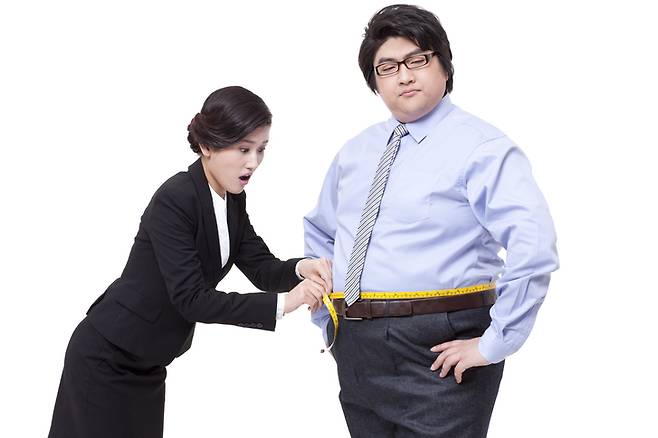 젊은층에서 암 발생이 증가하는 이유 중 하나가 과체중이나 비만일 수 있다는 연구 결과가 나왔다. 사진=게티이미지뱅크