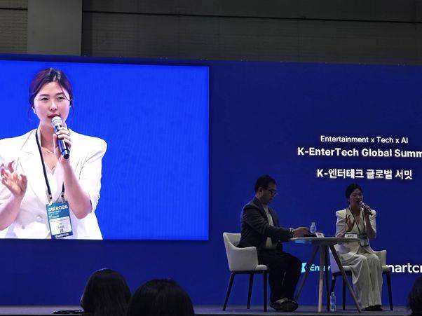 2026 WIS(월드아이티쇼)에서 AI 기반 경험 모듈과 IP 스토리 구조를 결합한 체험형 엔터테크 모델 발표