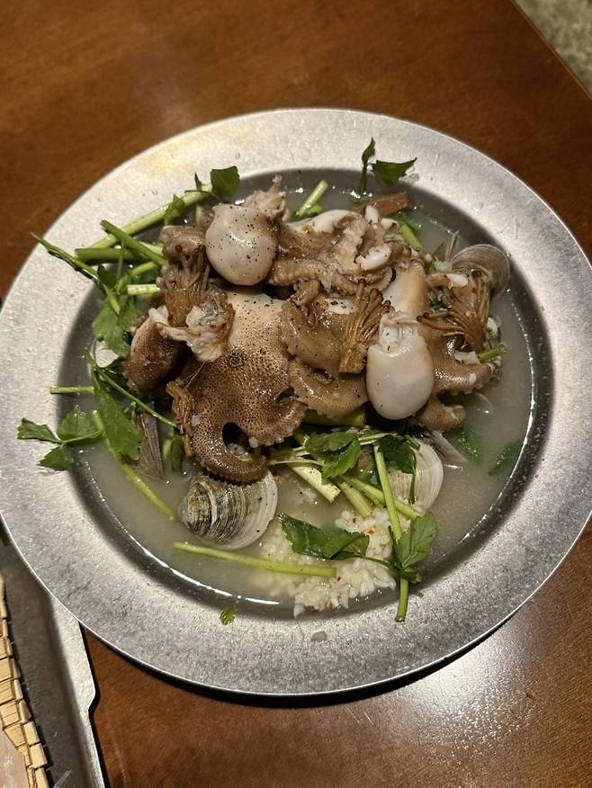 여의도 진주섬 '쭈꾸미 미나리 찜'