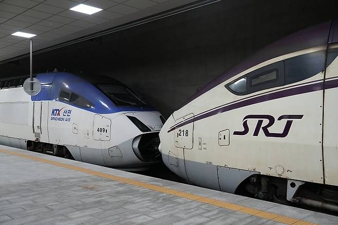 수서역에서 SRT-KTX 중련운행 시운전이 진행되고 있는 모습. 사진 제공=에스알
