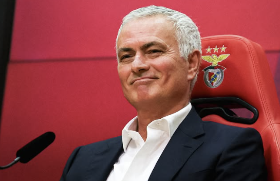 벤피카의 새로운 감독으로 선임된 조세 무리뉴. 벤피카 공식 SNS 캡처