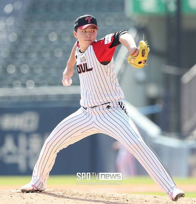 ▲ 군 복무를 마친 이민호는 아직은 몸과 구위를 더 만들어가는 단계다 ⓒ곽혜미 기자