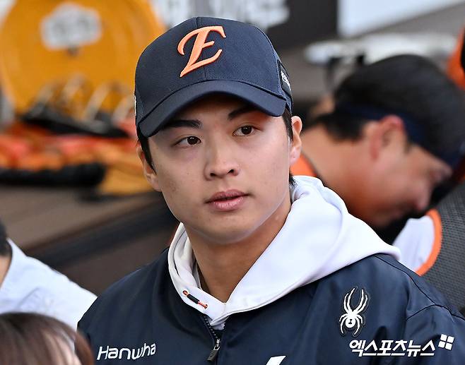 29일 오후 대전 한화생명 볼파크에서 열린 '2026 신한 SOL Bank KBO리그' 키움 히어로즈와 한화 이글스의 경기, 한화가 키움에 10:4로 승리하며 개막 2연승을 기록했다.  이날 경기에서 승리한 한화 왕옌청이 기뻐하고 있다. 엑스포츠뉴스 DB