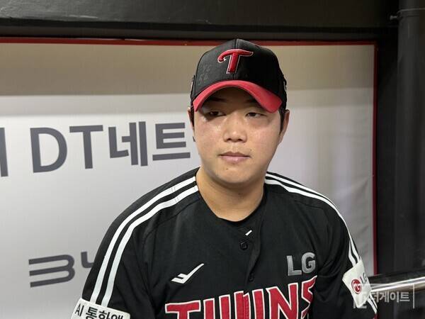 경기후 취재진과 만난 함덕주(사진=더게이트 배지헌 기자)