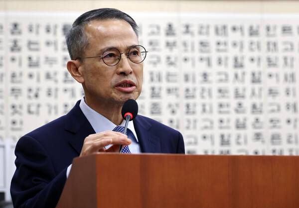 김규현 전 국가정보원장이 21일 국회 '윤석열 정권 정치검찰 조작기소 의혹 사건 진상규명' 국정조사특별위원회에서 열린 서해 공무원 피격·통계조작·'윤석열 명예훼손' 허위보도 조작기소 의혹 사건에 대한 청문회에서 질의에 답하고 있다. 2026.4.21. 연합뉴스