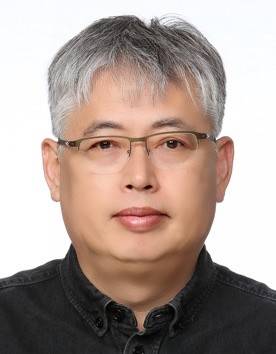 이원용 원장｜출처: 고산성모의원