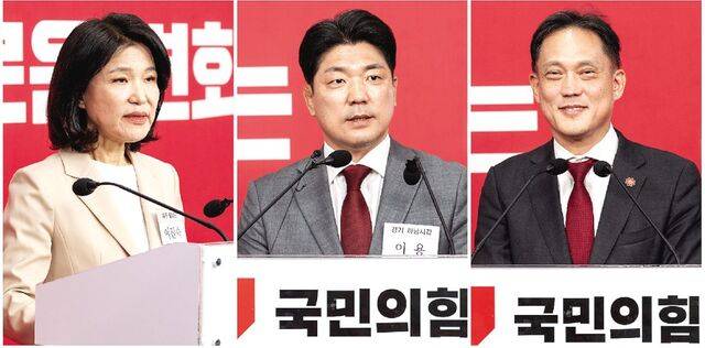이진숙(왼쪽부터) 전 방송통신위원장, 이용 전 국회의원, 김태규 전 방송통신위원회 부위원장이 1일 서울 여의도 국민의힘 중앙당사에서 6·3 재보선 공천 면접을 마친 뒤 취재진 질문에 답하고 있다. 윤석열정부 출신 인사인 세 사람은 각각 대구 달성, 경기 하남갑, 울산 남갑에 단수 공천됐다. 연합뉴스