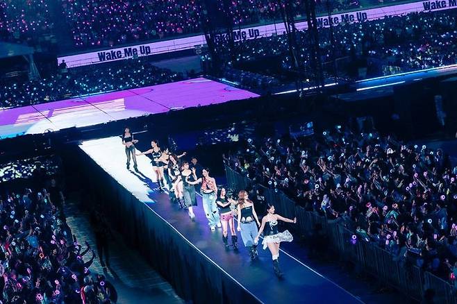 [도쿄=뉴시스] 트와이스 일본 도쿄 국립경기장 공연 모습. (사진 = JYP엔터테인먼트 제공) 2026.04.28. photo@newsis.com *재판매 및 DB 금지
