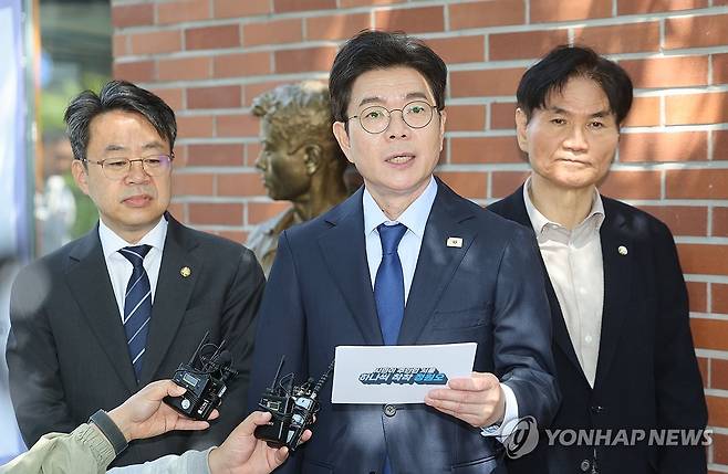 노동공약 발표하는 정원오 후보 [연합뉴스 자료사진]