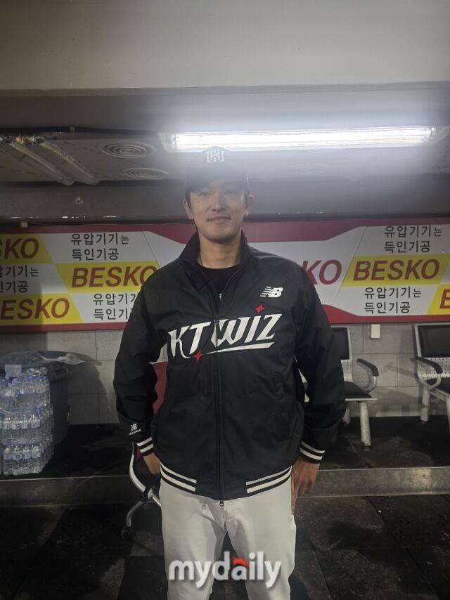 KT 고영표가 1일 광주 KIA챔피언스필드에서 KIA 타이거즈전을 마치고 포즈를 취하고 있다./광주=김진성 기자 kkomag@mydaily.co.kr