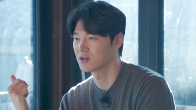 20기 영식, 25기 영자에 '담배 피우냐' 돌직구…'나솔사계' 데이트 현장 공개 — image 3
