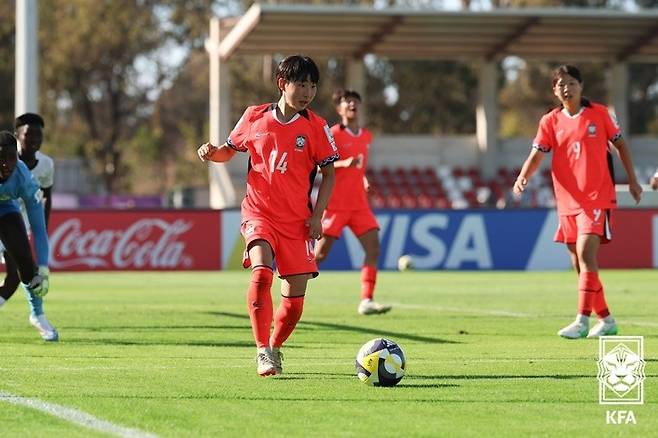백서영이 지난해 FIFA U-17 월드컵에서 경기하던 모습.  [대한축구협회 제공. 재판매 및 DB 금지]