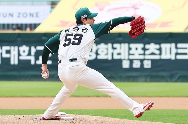 3일 인천 SSG랜더스필드에서 열린 롯데 자이언츠와의 3차전에서 선발 등판한 백승건. 2026.5.3 /SSG랜더스 제공