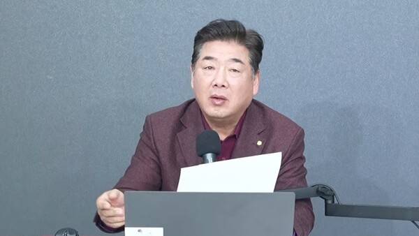 ▲고성국씨가 자신의 유튜브채널 고성국TV에서 발언하는 모습.