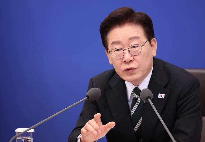 이재명 대통령이 4월28일 청와대에서 열린 국무회의 겸 비상경제점검회의에서 발언하고 있다. ⓒ연합뉴스