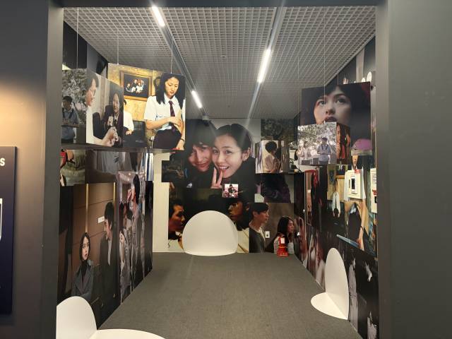 센터 4층에서는 한국 영화사를 대표하는 명작 세 편을 조명하는 기획 전시가 운영되고 있다.